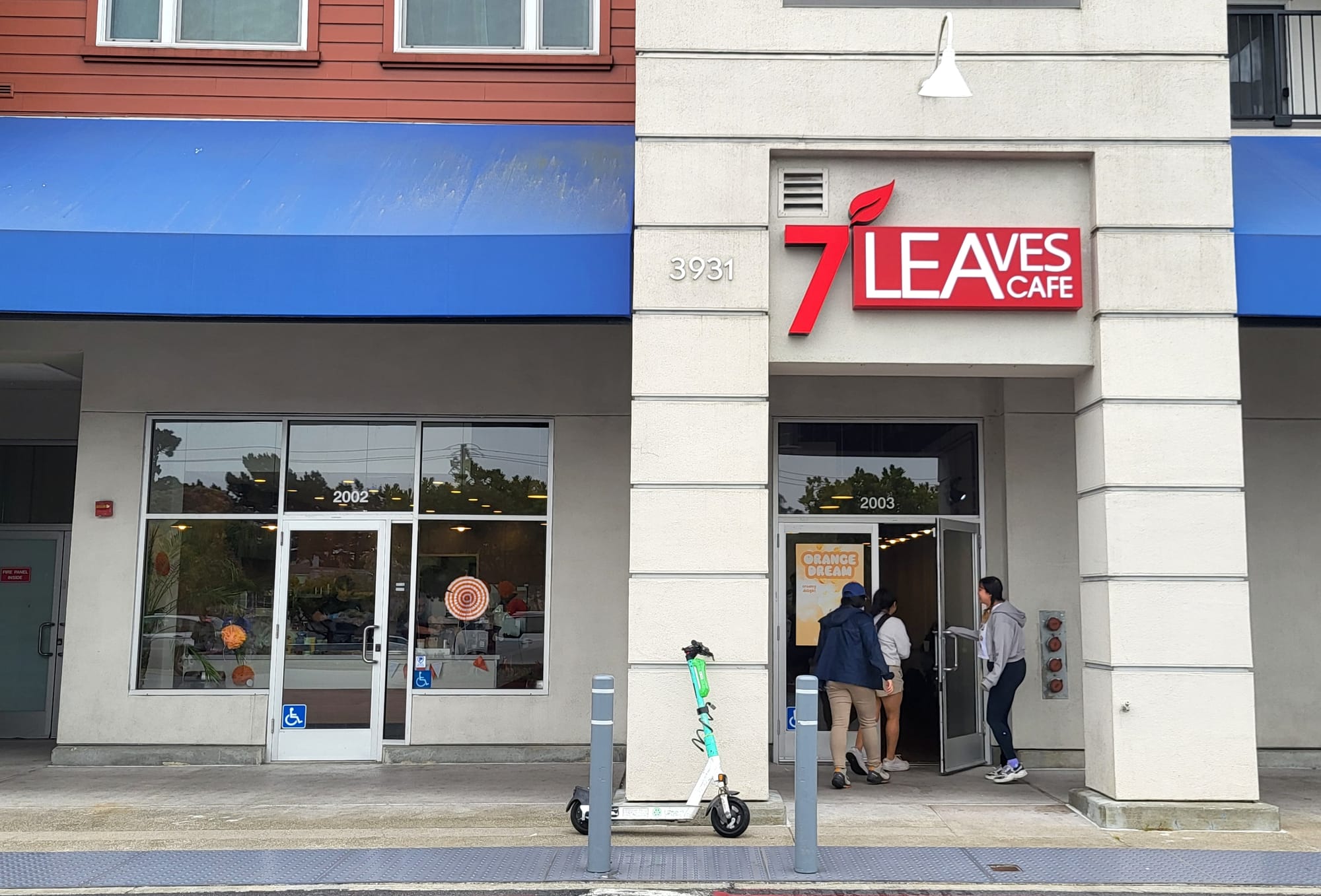 Customers enter store.