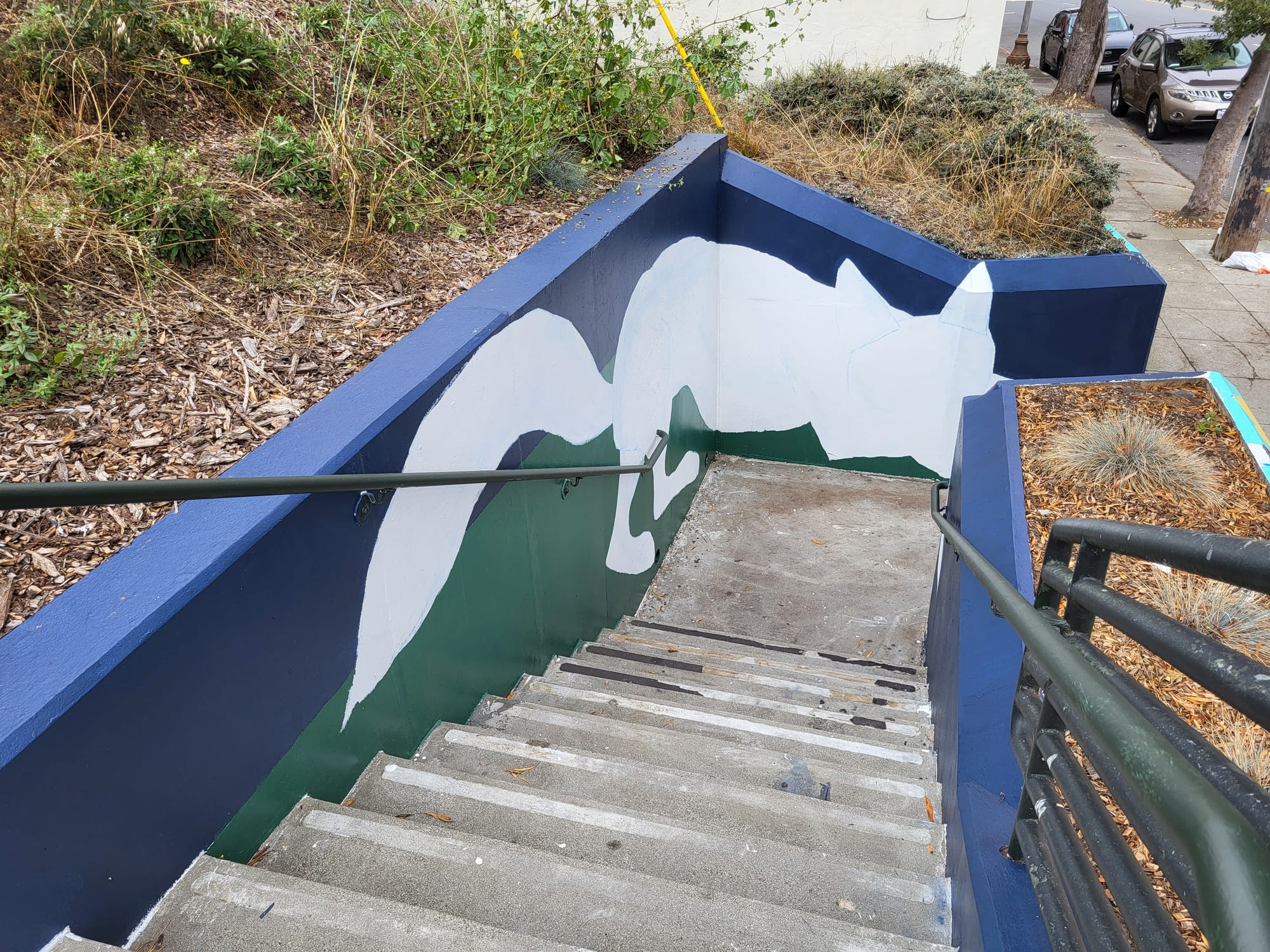 Mural of a coyote.