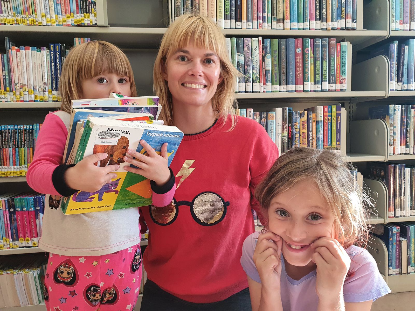 Patrons Embrace Ingleside Library’s Restored Operating Hours